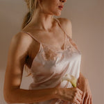 Amanda, Nightdress in satin silk and Leavers lace - Ariane Delarue Lingerie