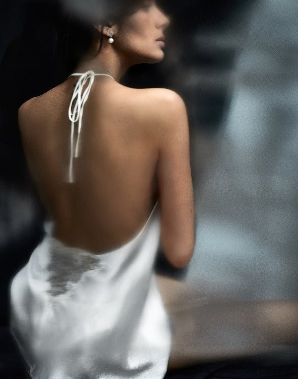 Silk satin camisole in white with French lace appliqué at the back - Ariane Delarue Lingerie
