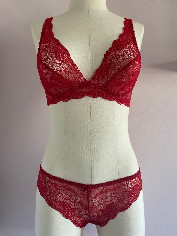Soft Bralette in red stretch lace - Ariane Delarue Lingerie