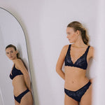 Tanga in navy blue stretch lace - Ariane Delarue Lingerie