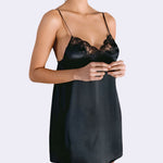 Amanda, Nightgown in black satin silk and Leavers lace - Ariane Delarue Lingerie