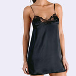 Amanda, Nightgown in black satin silk and Leavers lace - Ariane Delarue Lingerie