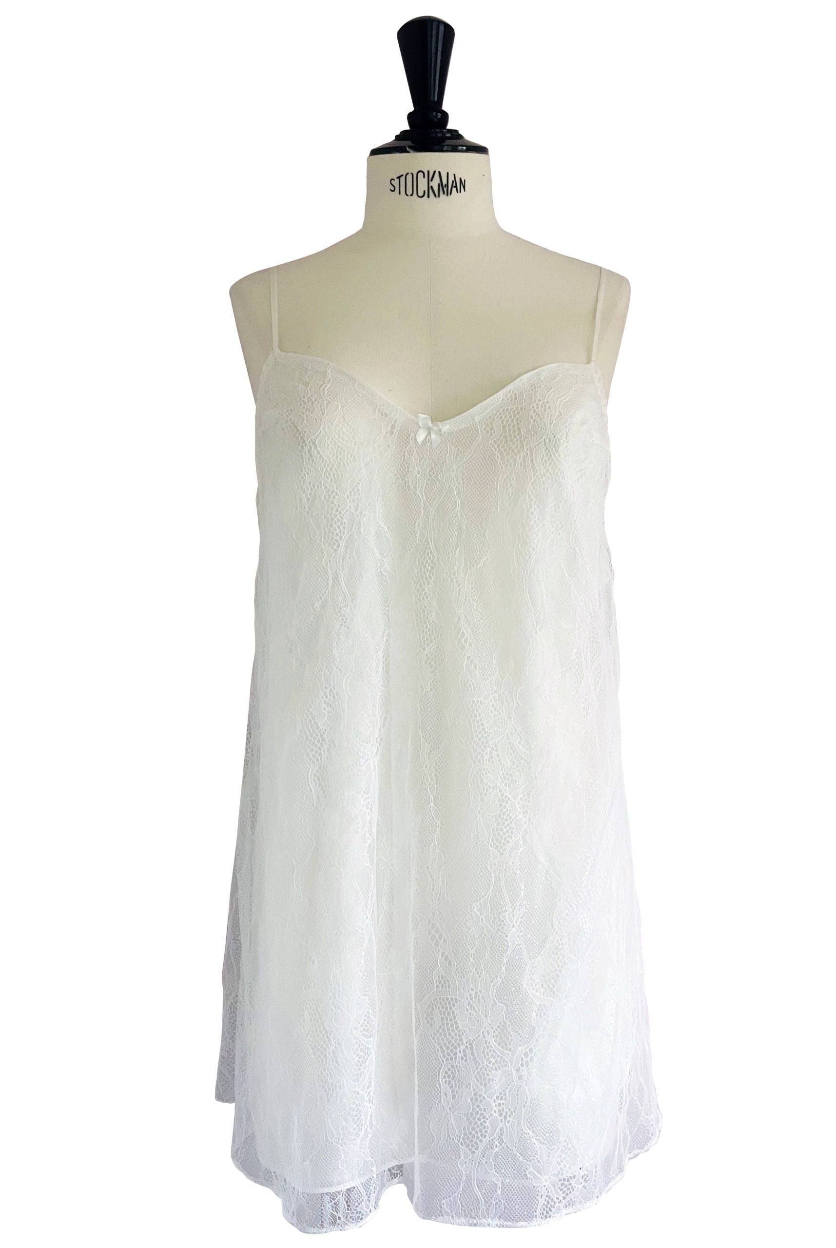 Babydoll nightdress in white with all-over lace top layer - Ariane Delarue Lingerie