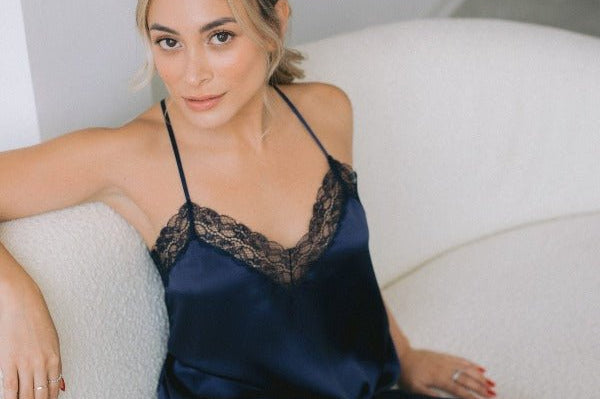 Silk satin pyjama trousers in navy blue - Ariane Delarue Lingerie